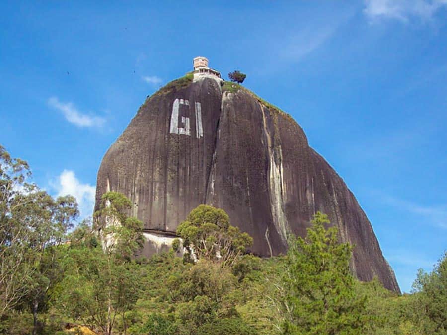 The view of the rock of Guatape with GI painted on it