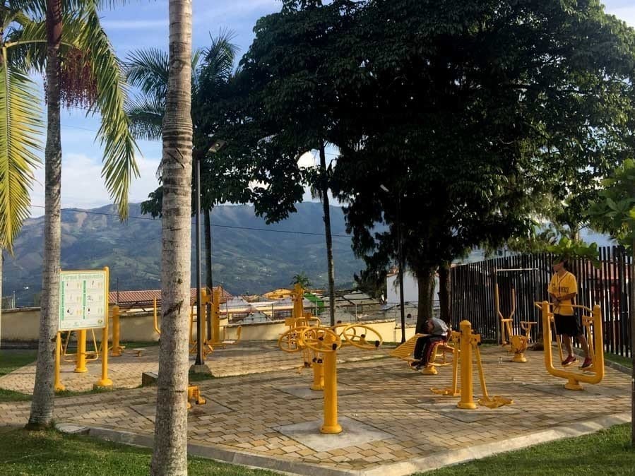 outdoor workout gyms in Jerico